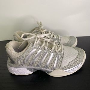 K-Swiss grey and white bulky chunky women's sneakers 5.5 shoes